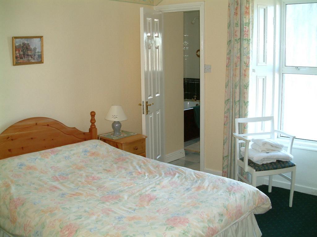 Bed and Breakfast Claremont House Dun Laoghaire Zimmer foto